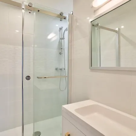 Nidusudest - Spacieux Appartement